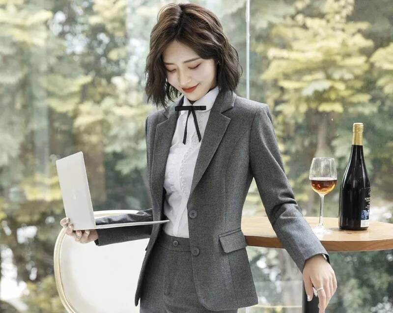 Neuheit Graue formelle Blazer  – Formal Winter Wear Women Jacket Bewertung und Preis